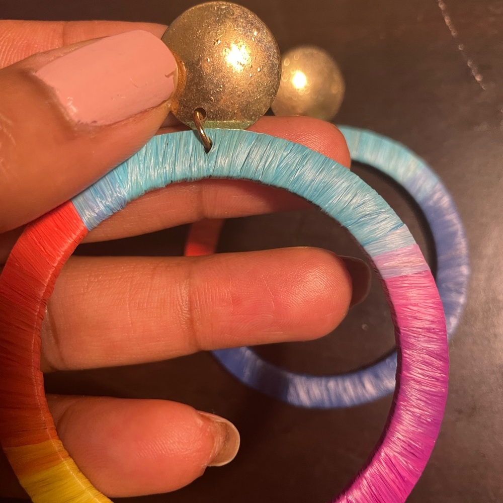 Colorful hoop earrings - Picture 6 of 6